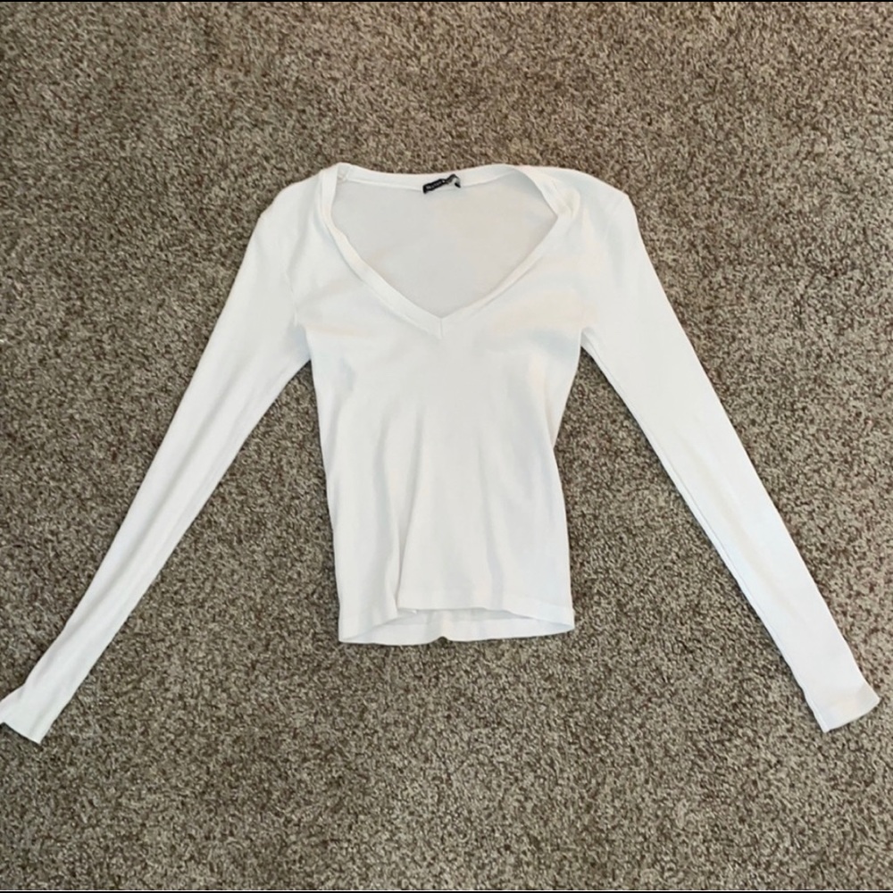 brandy melville white ribbed vneck top log sleeve